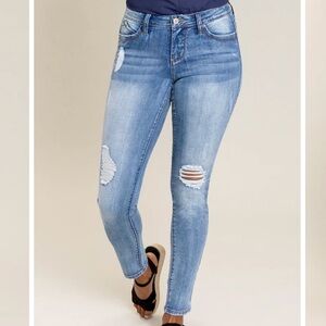 Wannabettabutt jeans by YMI. SIZE 5.